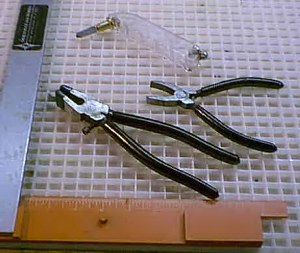 cutter-grozers-running pliers